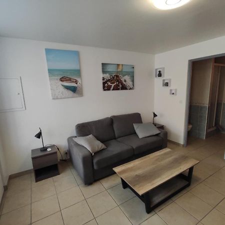 Studio 2 Personnes En Centre Ville Saint-Pierre-de-Plesguen Ngoại thất bức ảnh