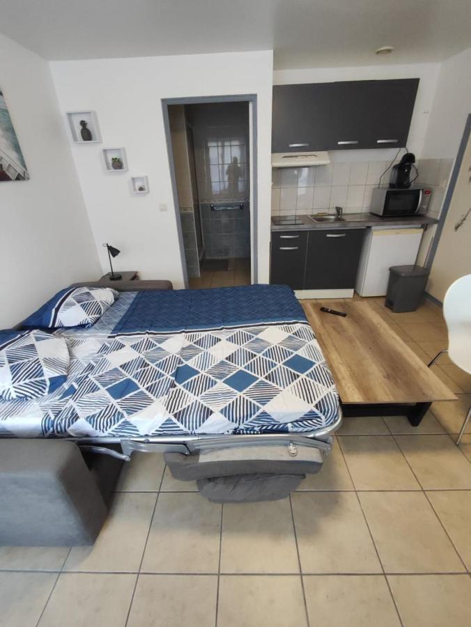 Studio 2 Personnes En Centre Ville Saint-Pierre-de-Plesguen Ngoại thất bức ảnh